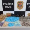 Polícia Civil apreende mais de 5kg de drogas enterradas em encosta de morro em Santos