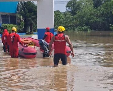 bombeiros-resgatam-10-criancas-ilhadas-em-pernambuco