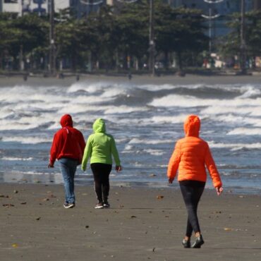 defesa-civil-emite-alerta-para-queda-de-temperatura-e-frio-intenso-no-litoral-de-sp