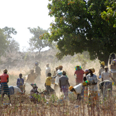 massacre-em-burkina-faso-deixa-ao-menos-100-mortos