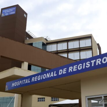 hospital-regional-de-registro-abre-processo-seletivo-para-23-cargos-com-salarios-de-ate-r$-9,8-mil;-saiba-como-concorrer