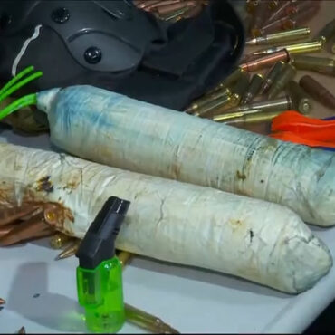 policia-encontra-armas-que-teriam-sido-usadas-em-ataque-a-banco-em-itajuba-(mg)