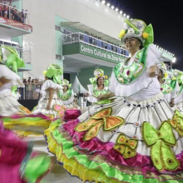 ordem-dos-desfiles-do-carnaval-de-santos,-sp,-sera-sorteada-nesta-segunda-feira