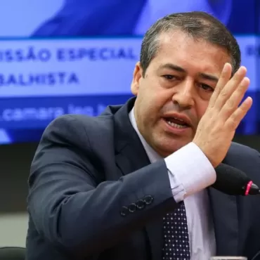 presidente-da-ad-e-criticado-por-apoio-a-candidato-acusado-de-corrupcao