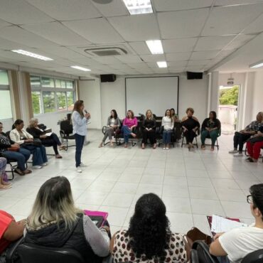 promotoras-legais-realizam-caminhada-outubro-rosa