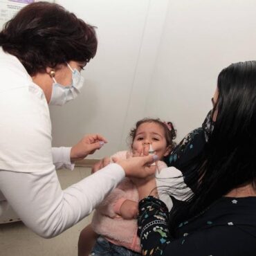 santos-prorroga-campanha-de-vacinacao-contra-a-poliomielite-e-multivacinacao