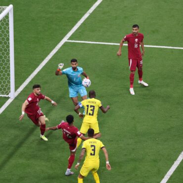 catar-x-equador:-confira-os-memes-da-abertura-da-copa-do-mundo-2022
