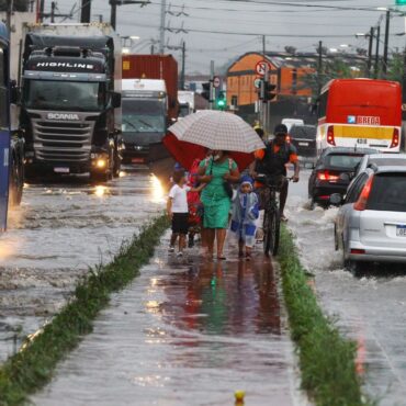 defesa-civil-emite-alerta-de-tempestade-para-a-baixada-santista-e-vale-do-ribeira