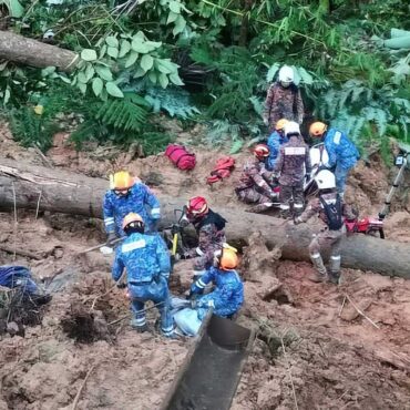 deslizamento-de-terra-deixa-12-mortos,-8-feridos-e-22-desaparecidos-na-malasia