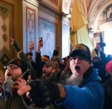 proud-boys:-quem-sao-os-extremistas-apoiadores-de-trump-julgados-por-invasao-do-capitolio