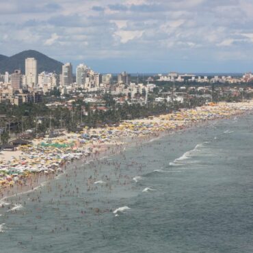 com-varias-atracoes,-guaruja-deve-receber-mais-de-1-milhao-de-turistas-na-temporada-de-verao