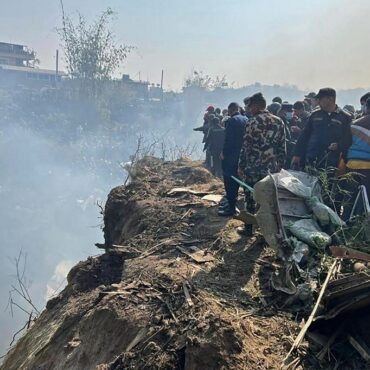 queda-de-aviao-deixa-pelo-menos-68-mortos-no-nepal;-acidente-e-o-mais-letal-em-30-anos