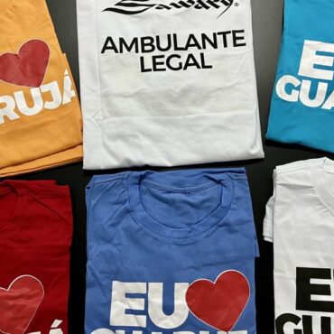 ambulantes-das-praias-de-guaruja-recebem-camisetas personalizadas