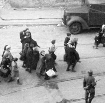 levante-do-gueto-de-varsovia:-como-foi-a-maior-revolta-dos-judeus-contra-os-nazistas
