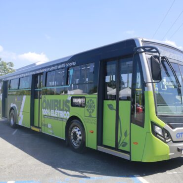 primeiro-onibus-100%-eletrico-de-grande-porte-da-baixada-santista-e-entregue-em-guaruja