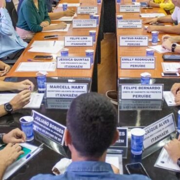 guaruja-participa-de-encontro-regional-de-juventude-com-novo-coordenador-estadual