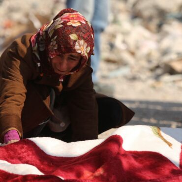 turquia-comeca-a-prender-empreiteiros-responsaveis-por-predios-que-colapsaram-durante-o-terremoto