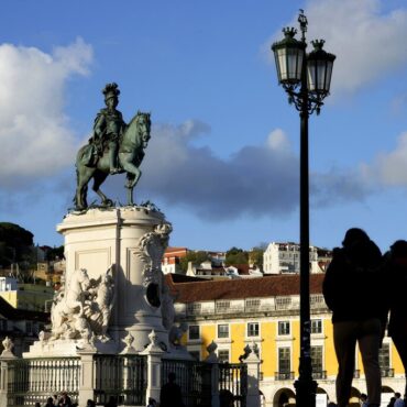 aumenta-o-numero-de-imigrantes-brasileiros-em-portugal-que-pedem-ajuda-para-regressar-ao-brasil