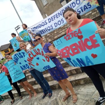 maes-de-autistas-protestam-contra-a-prefeitura-de-miracatu,-sp,-por-falta-de-servicos-essenciais-aos-filhos;-video