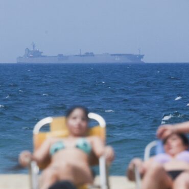 brasil-envia-‘mensagem-errada’-ao-mundo-ao-autorizar-navios-iranianos-em-porto-do-rio,-dizem-eua