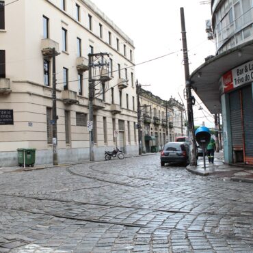 de-loira-do-banheiro-a-gato-fantasma-de-cemiterio:-projeto-revive-lendas-urbanas-de-santos