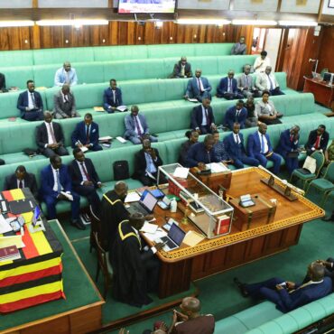 parlamento-de-uganda-aprova-projeto-de-lei-que-preve-prisao-de-pessoas-lgbtqia+
