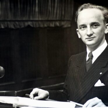 benjamin-ferencz,-ultimo-promotor-do-tribunal-de-nuremberg,-morre-aos-103-anos