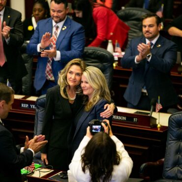 legislativo-da-florida-proibe-aborto-a-partir-das-6-semanas-de-gravidez