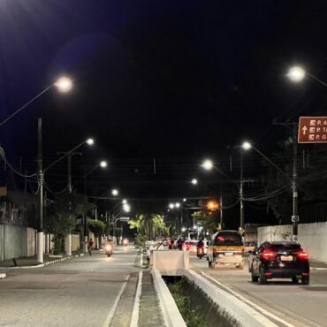 guaruja-supera-marca-de-16-mil-novos-pontos-de-luz-em-led