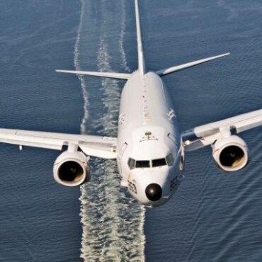 aeronave-da-marinha-dos-eua-sobrevoa-estreito-de-taiwan,-e-china-rebate:-‘atividades-provocativas’