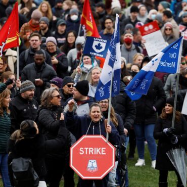 acordo-encerra-greve-de-maioria-de-funcionarios-publicos-no-canada