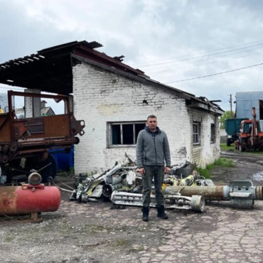 agricultores-ucranianos-tentam-se-livrar-de-bombas-deixadas-pelos-russos-em-campos-de-cereais