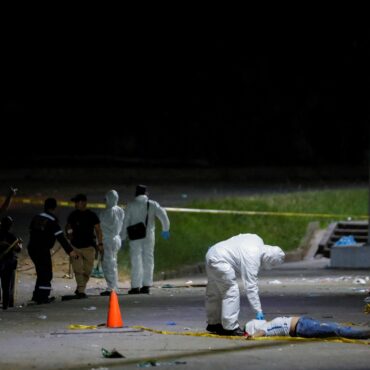 tumulto-deixa-pelo-menos-12-mortos-durante-partida-de-futebol-em-el-salvador