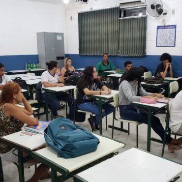 guaruja-inicia-rematriculas-da-educacao-de-jovens-e-adultos-na-segunda-feira-(26)