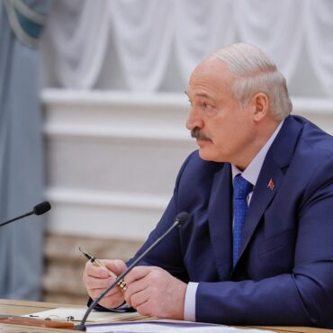 chefe-do-grupo-wagner-esta-na-russia,-diz-presidente-de-belarus