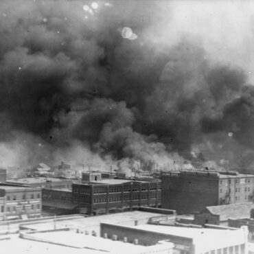 justica-dos-eua-arquiva-processo-que-buscava-reparacoes-pelo-massacre-racista-de-tulsa-de-1921