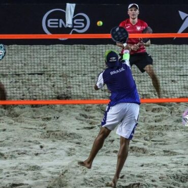 pais-do-beach-tennis?-por-que-numero-de-praticantes-quase-triplicou-no-brasil