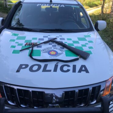 homem-e-preso-com-arma-de-fogo-em-matagal-no-vale-do-ribeira