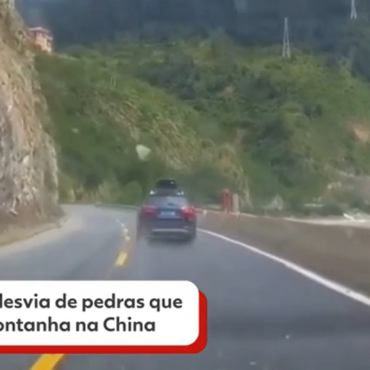 video:-motorista-pensa-rapido-e-desvia-de-pedras-que-despencam-em-estrada-na-china;-assista