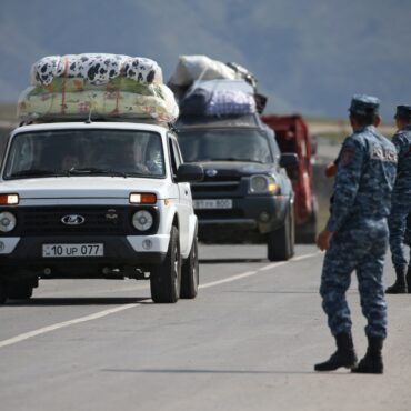 mais-de-100-mil-ja-deixaram-a-regiao-de-nagorno-karabakh,-diz-agencia-da-onu