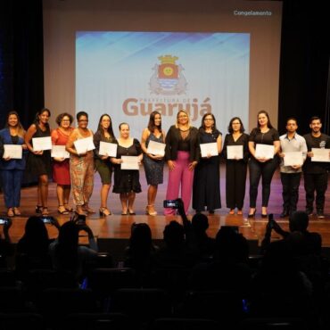 prefeitura-de-guaruja-forma-1a-turma-do-curso-de-aromaterapia