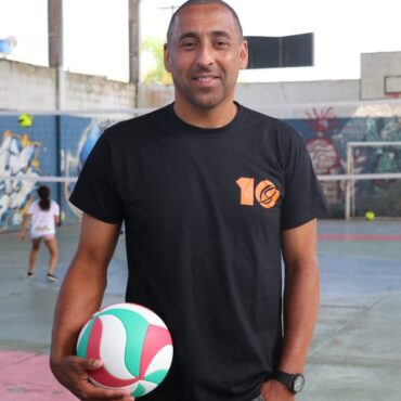 instituto-serginho-10-inaugura-nucleo-de-voleibol-e-abre-inscricoes-em-guaruja