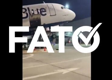 e-#fato:-aviao-perde-equilibrio-e-empina-ao-ser-descarregado;-video