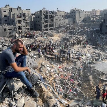 paises-e-autoridades-condenam-bombardeio-israelense-em-maior-campo-de-refugiados-de-gaza;-israel-informou-que-matou-terrorista