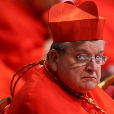 a-decisao-‘sem-precedentes’-do-papa-francisco-de-expulsar-cardeal-de-residencia-no-vaticano