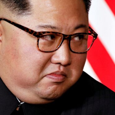 kim-jong-un-pede-urgencia-para-coreia-do-norte-‘acelerar’-preparativos-de-guerra