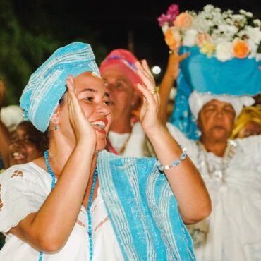 “resistir-para-existir”-e-tema-da-18a-edicao-da-festa-de-iemanja,-em-guaruja