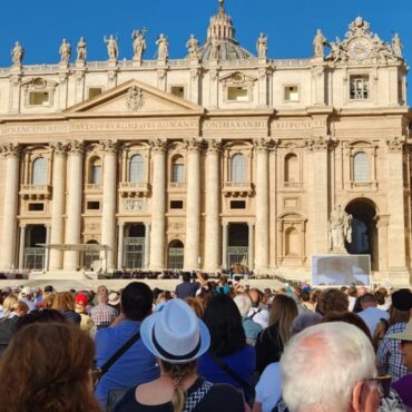 vaticano-condena-padre-acusado-de-abuso-em-escola-de-coroinhas-papais