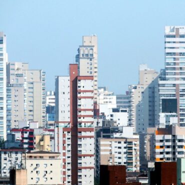 santos-e-a-cidade-mais-vertical-do-brasil,-segundo-censo-2022