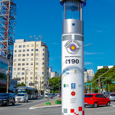 totens-de-monitoramento-serao-instalados-para-monitorar-areas-turisticas-e-comerciais-de-guaruja,-sp